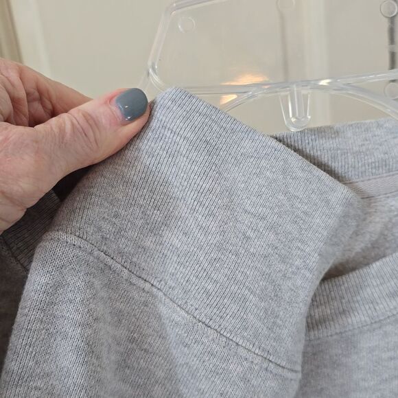ARITZIA,wilfred free Gray Sweatshirt, Size S, Aritzia Brand NWOT! - Picture 7 of 7